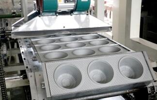 山東餐盒機(jī)哪家性價比高，真空成型機(jī)廠家推薦